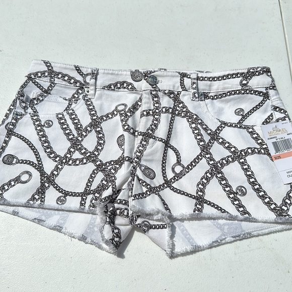 Michael Kors chain link patterned short shorts - Picture 6 of 7